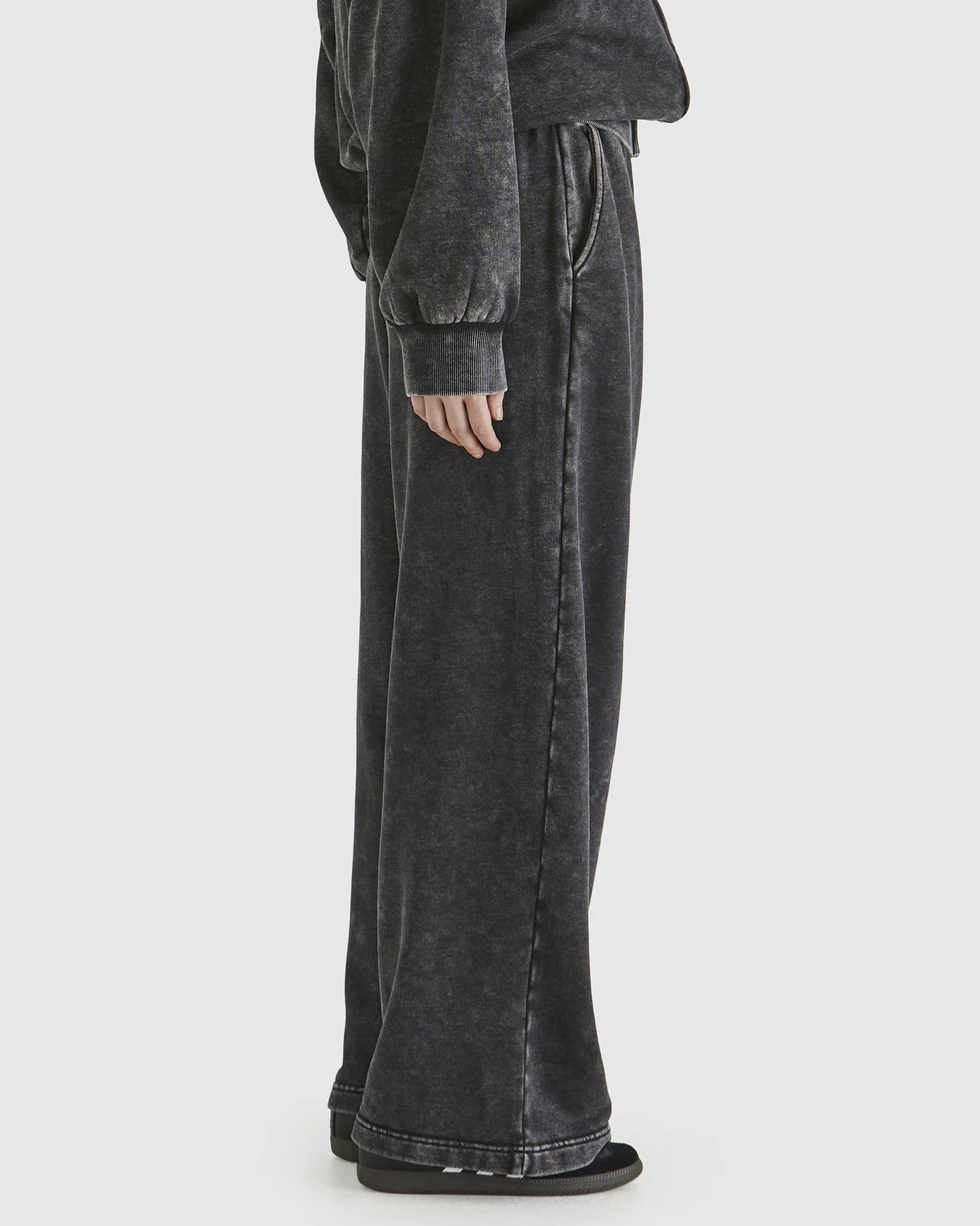 Carson Sweatpant Washed Black