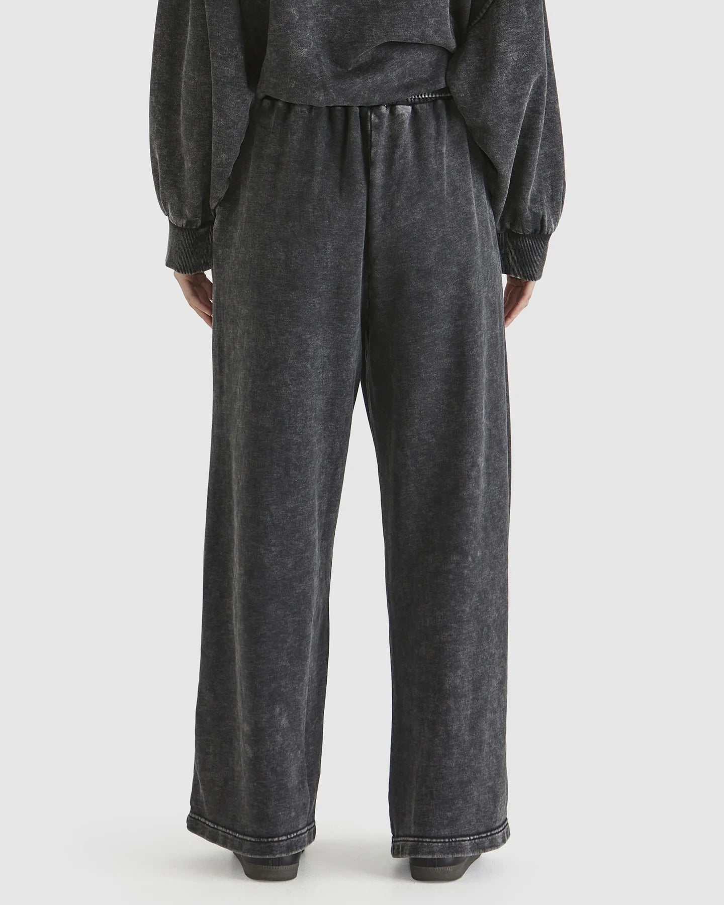 Carson Sweatpant Washed Black