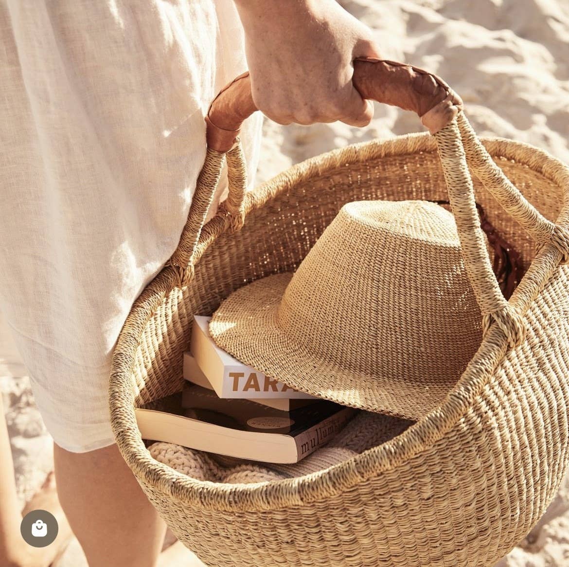 Natural Round basket: Large