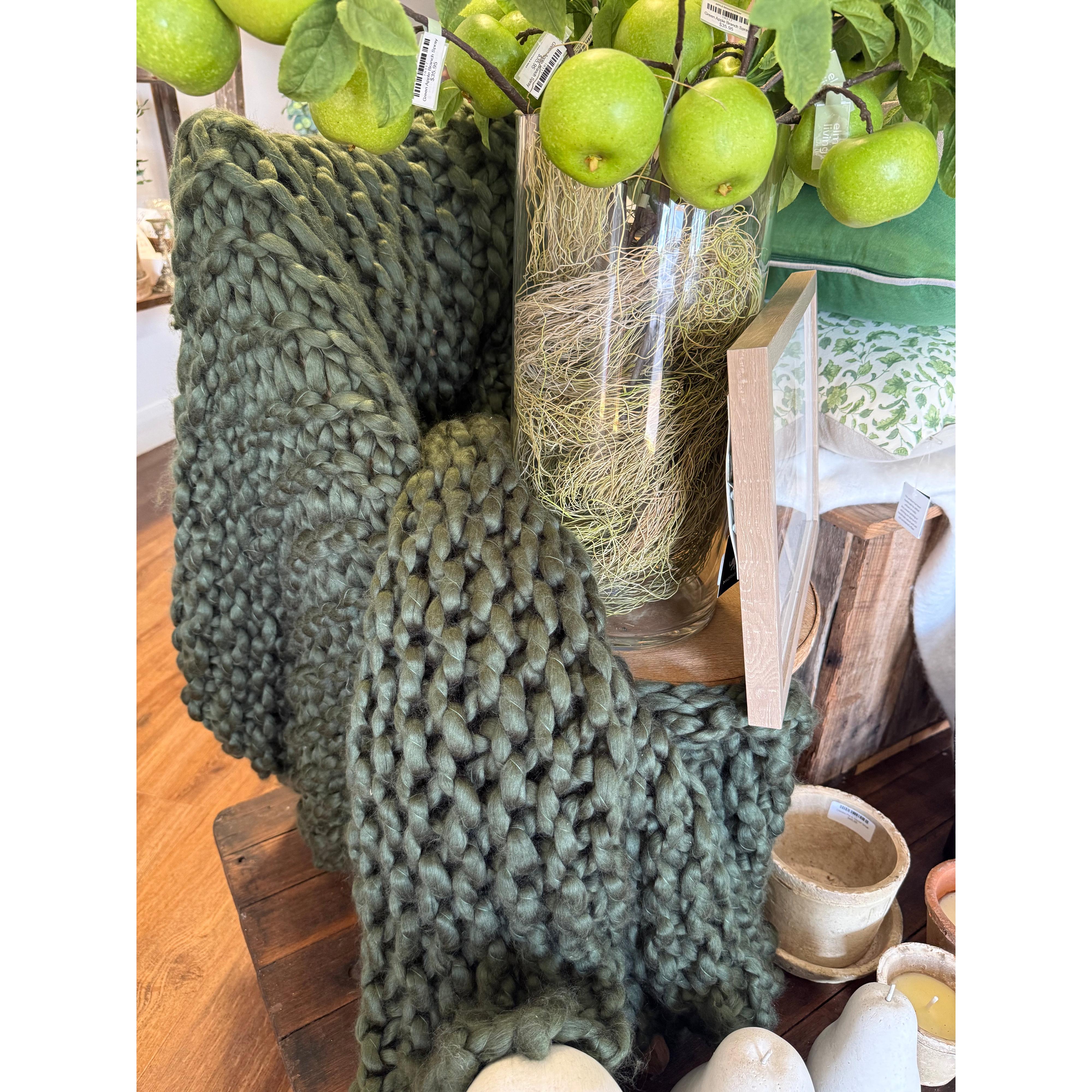 Tuck Stitch Chunky Throw Pine - Gateway Gifts