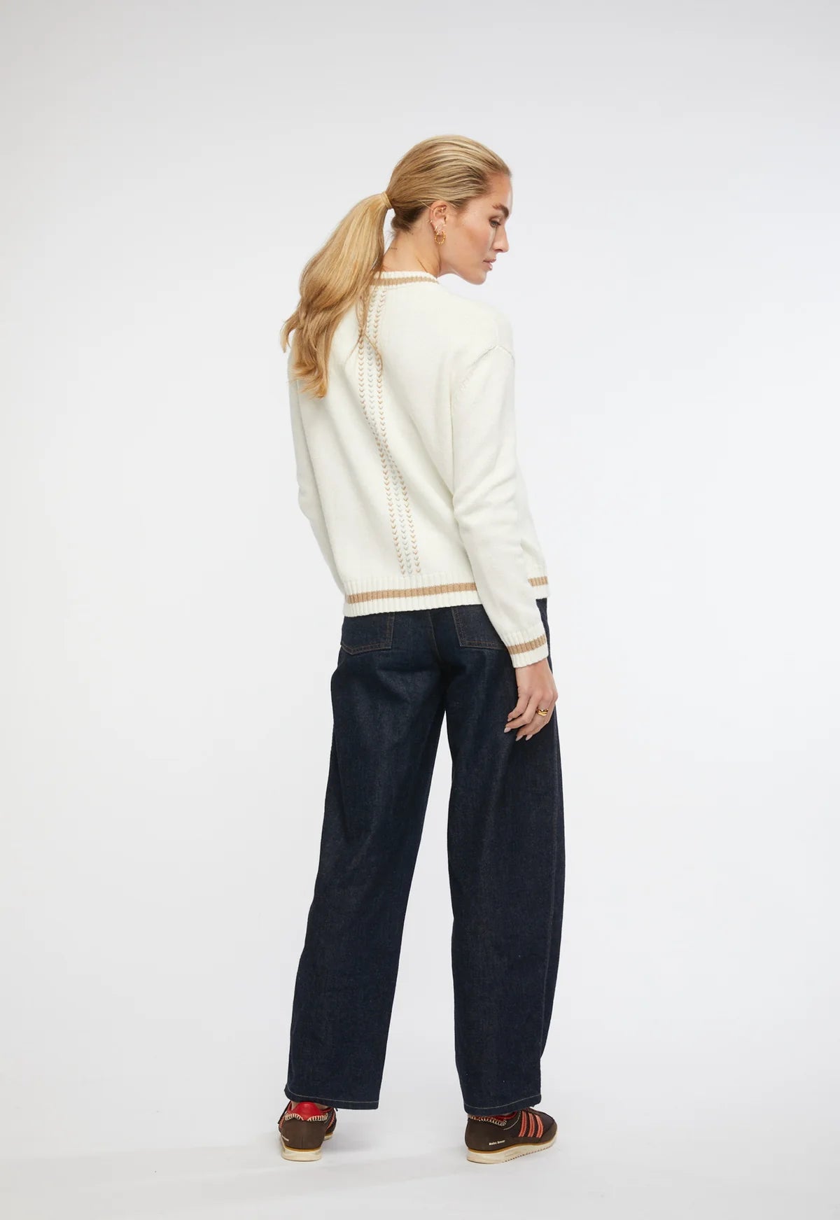 Handwork Bomber