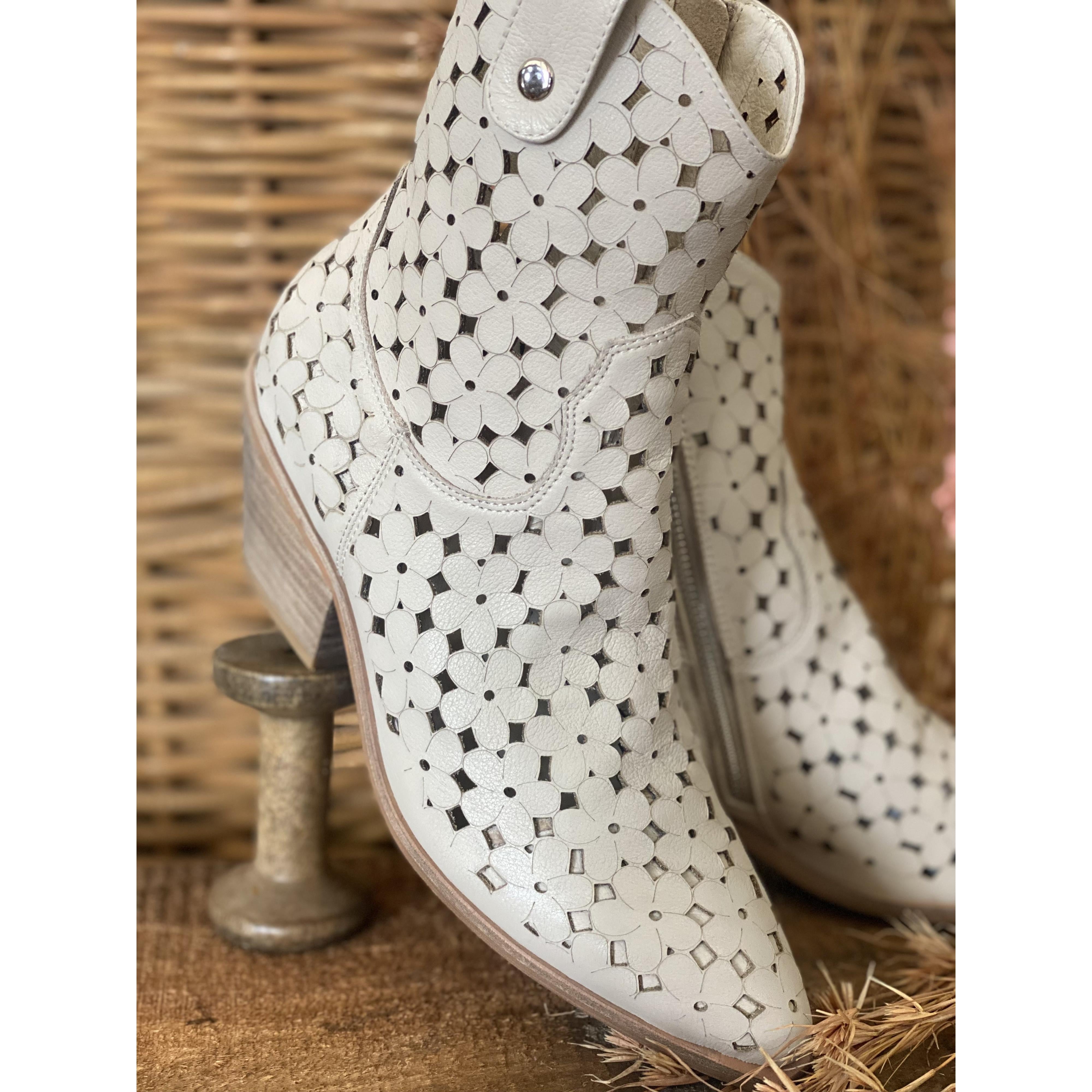 Daisy Dendy Boot