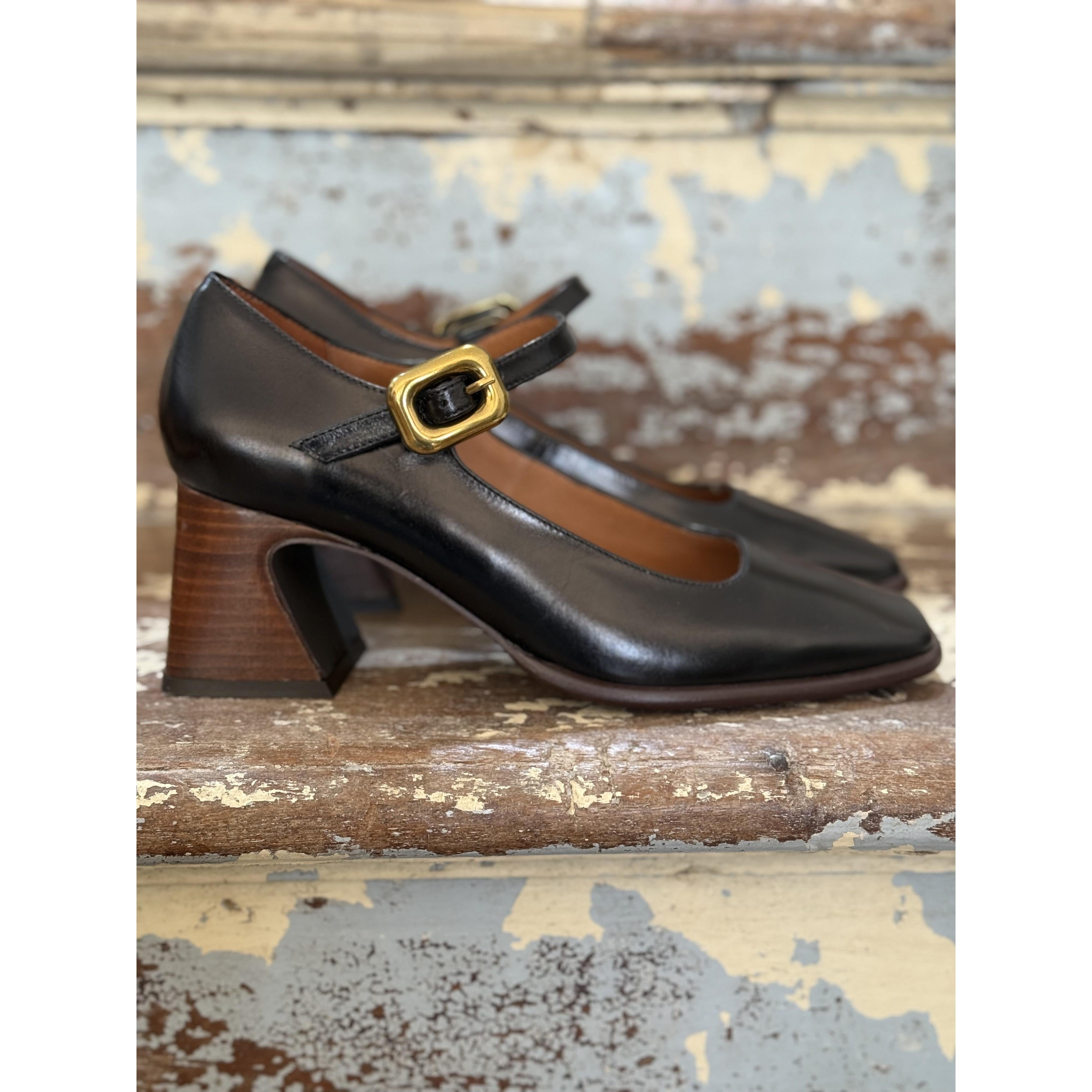 Sierra Heel