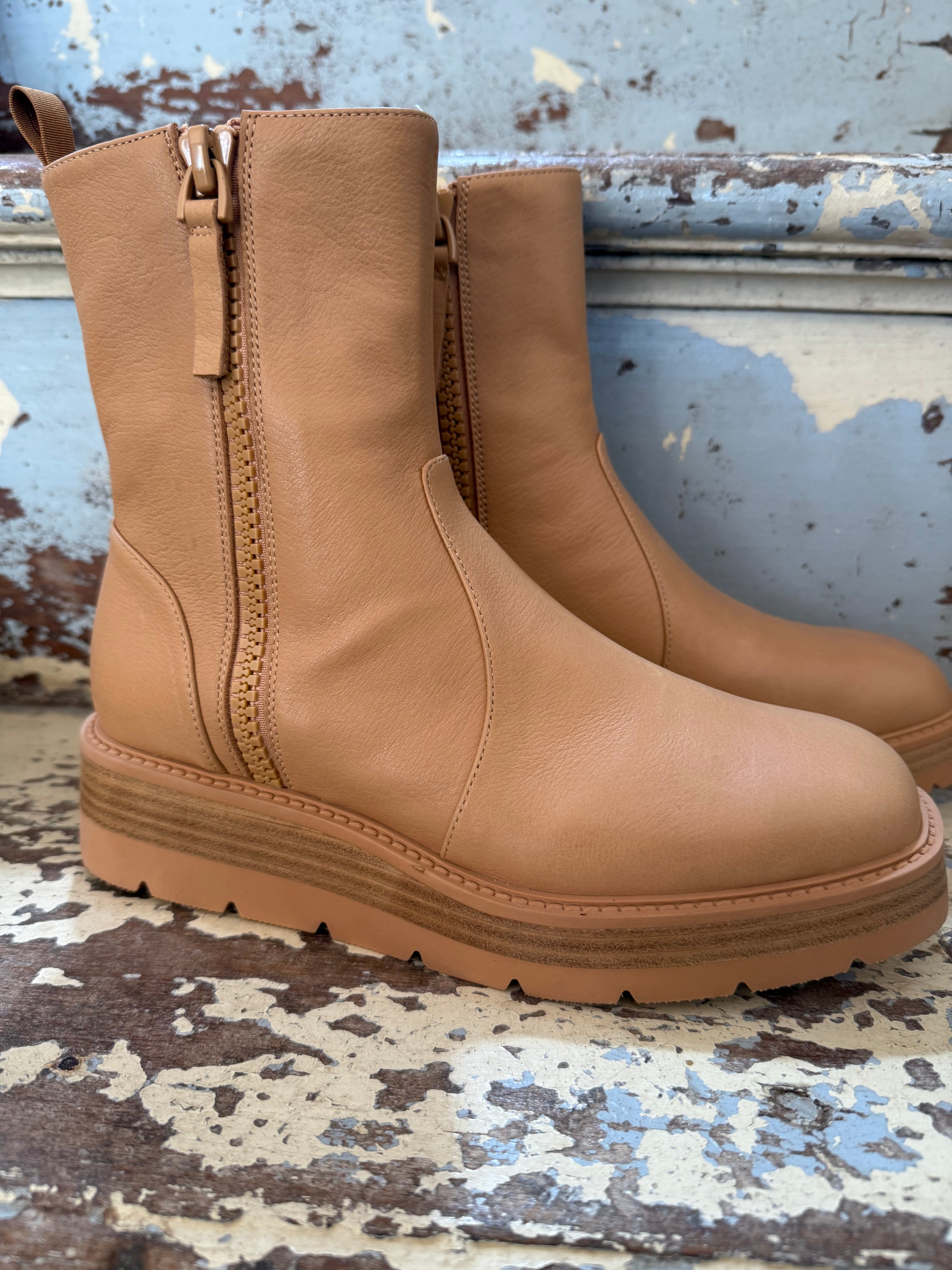 Thans Wedge Boots