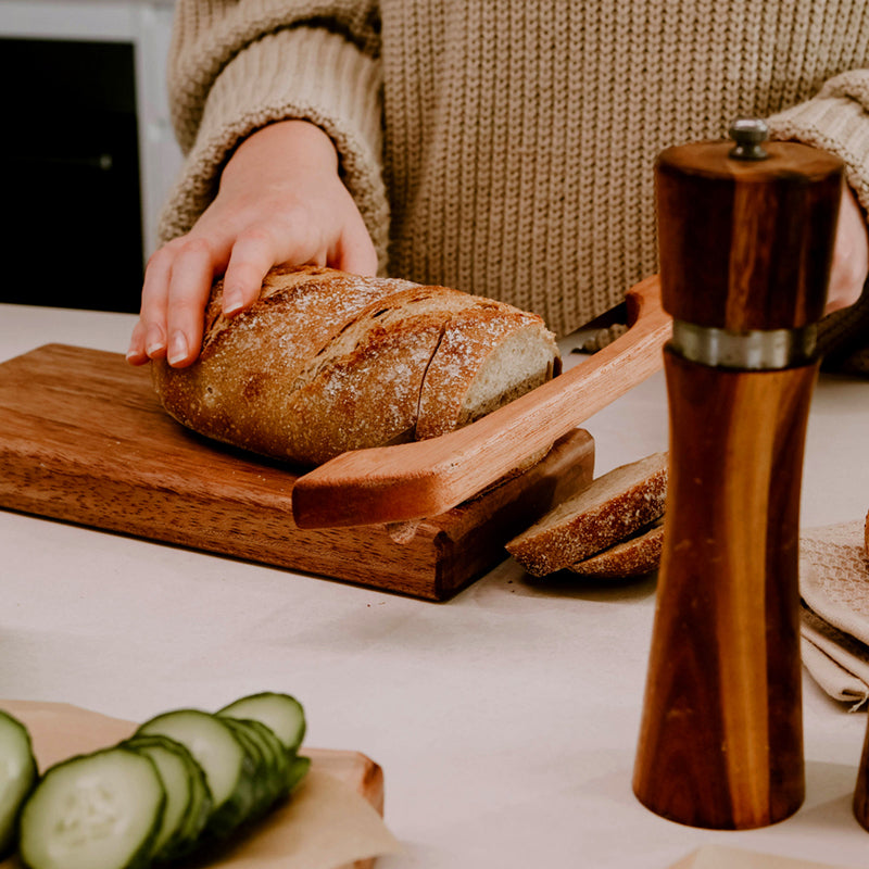Bread Saw Cutting Board - Gateway Gifts