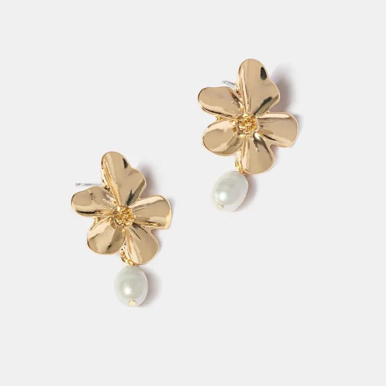 Gold Flower Freshwater Pearl Earring