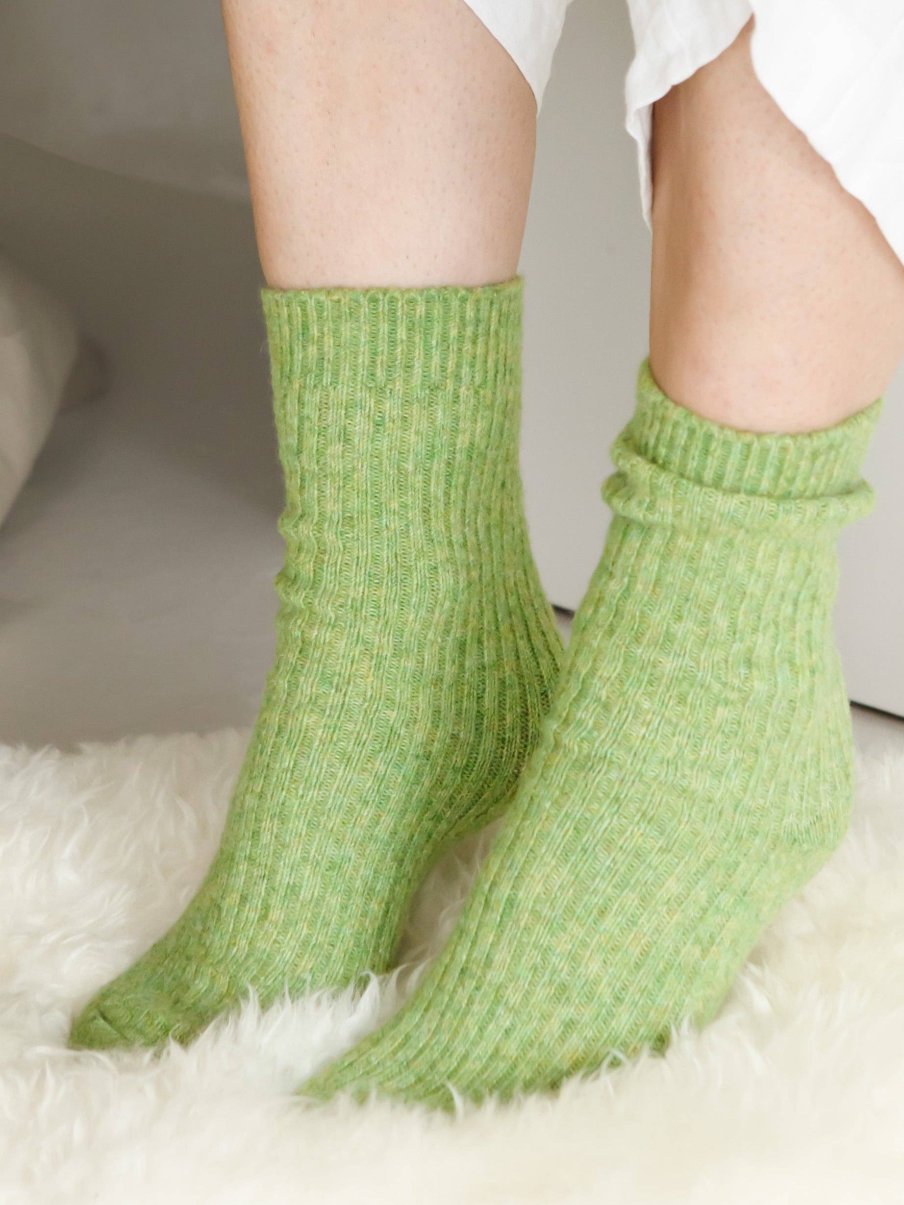 The Comfiest Socks - Green: S/M - Gateway Gifts
