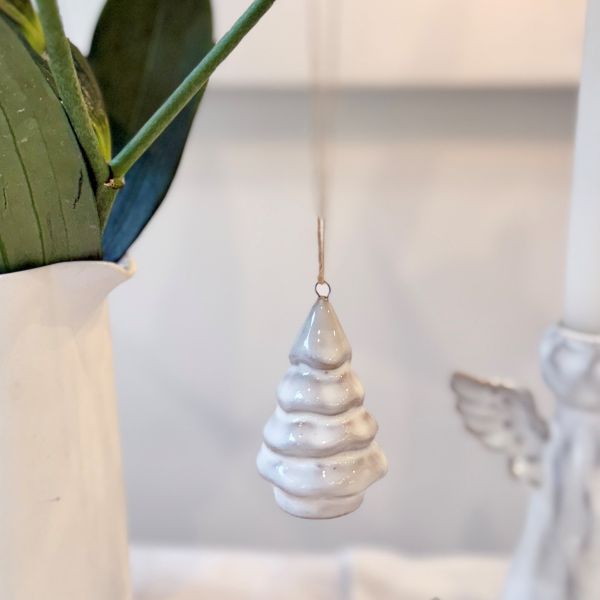 Lucia Hanging Tree Whitewash
