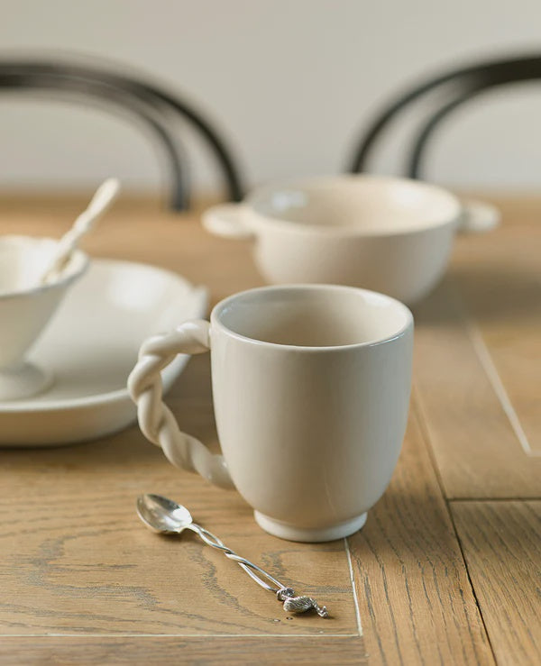 Vintage Table Mugs