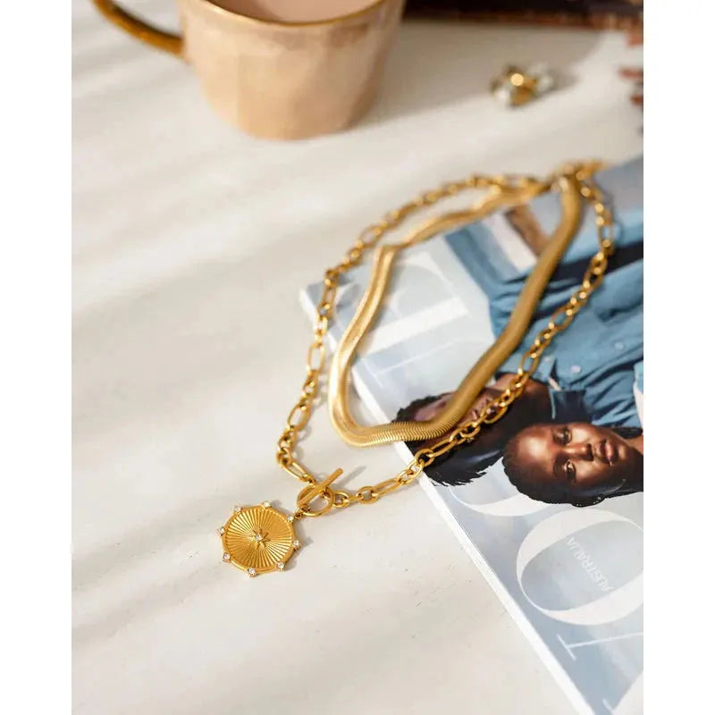 Elle Gold Fob with Encrusted Pendant - Gateway Gifts