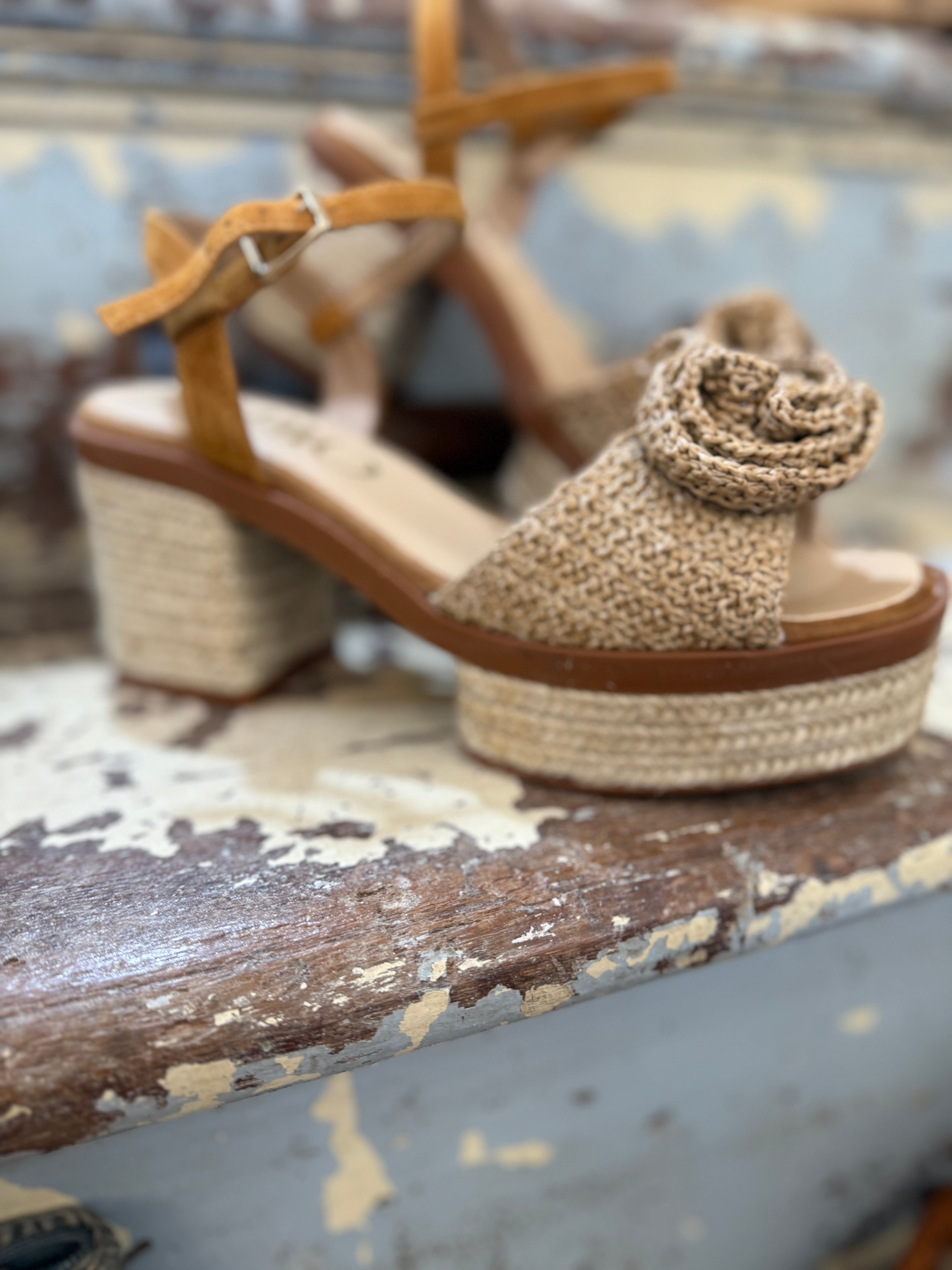 Luana Heel