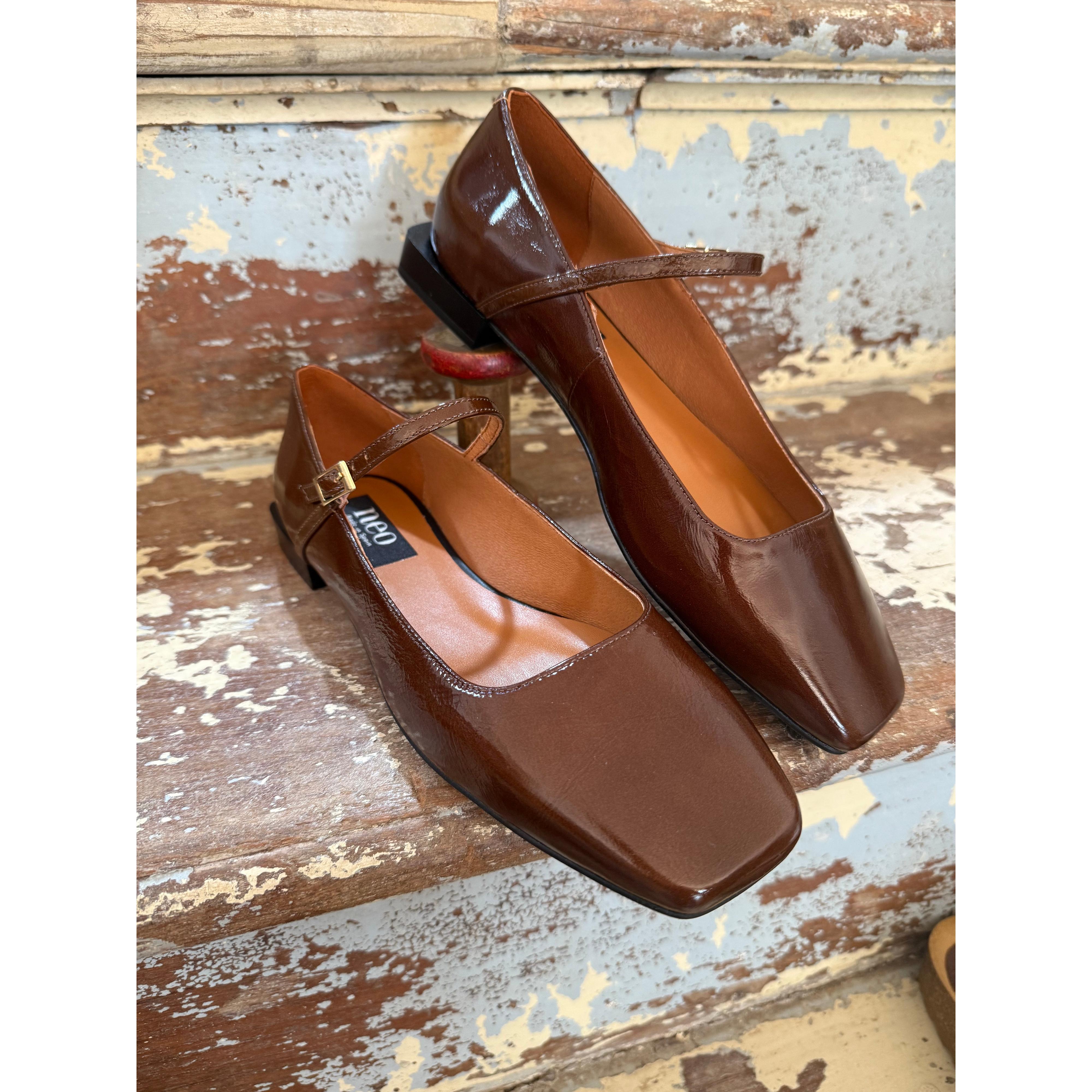 Venice Moka Flat