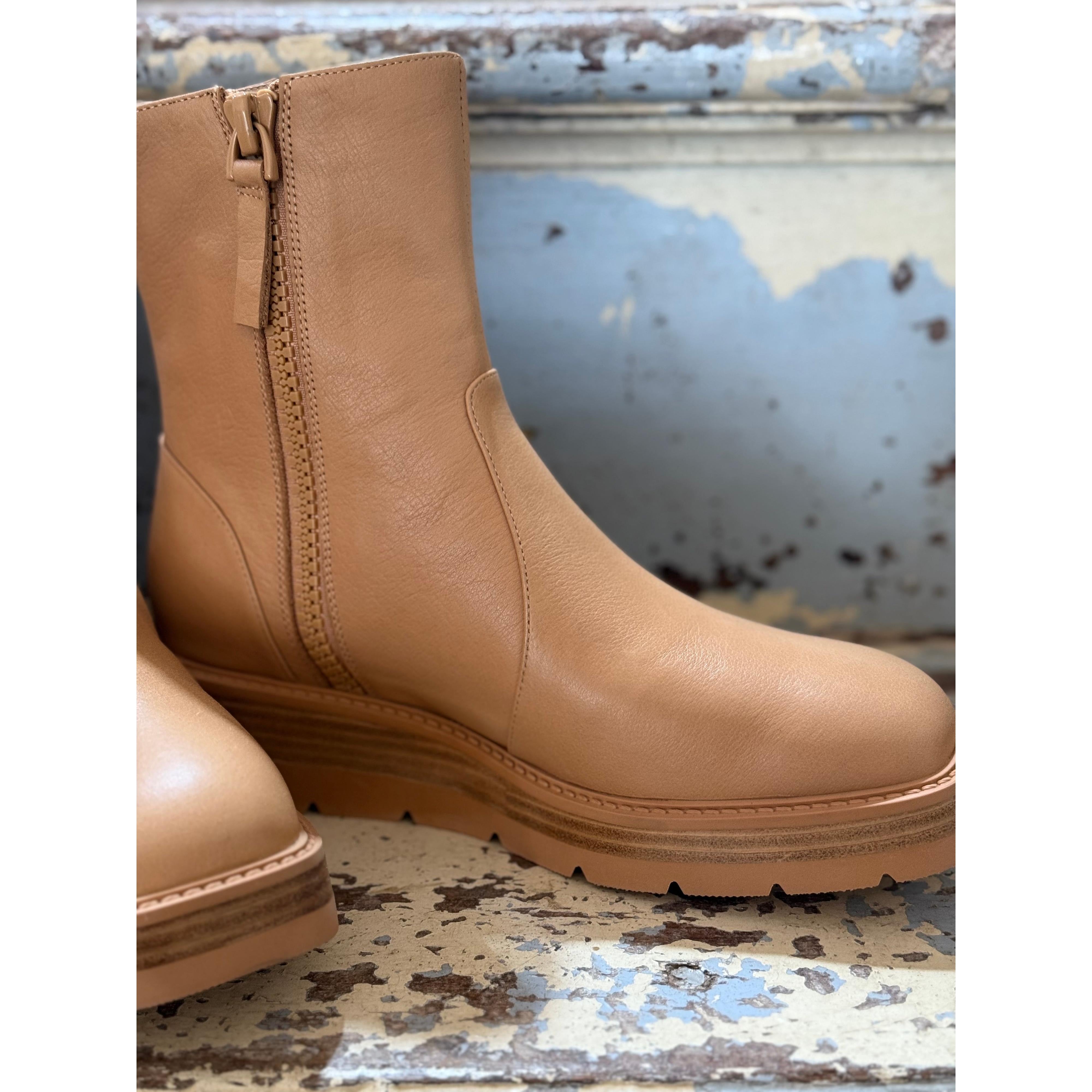 Thans Wedge Boots