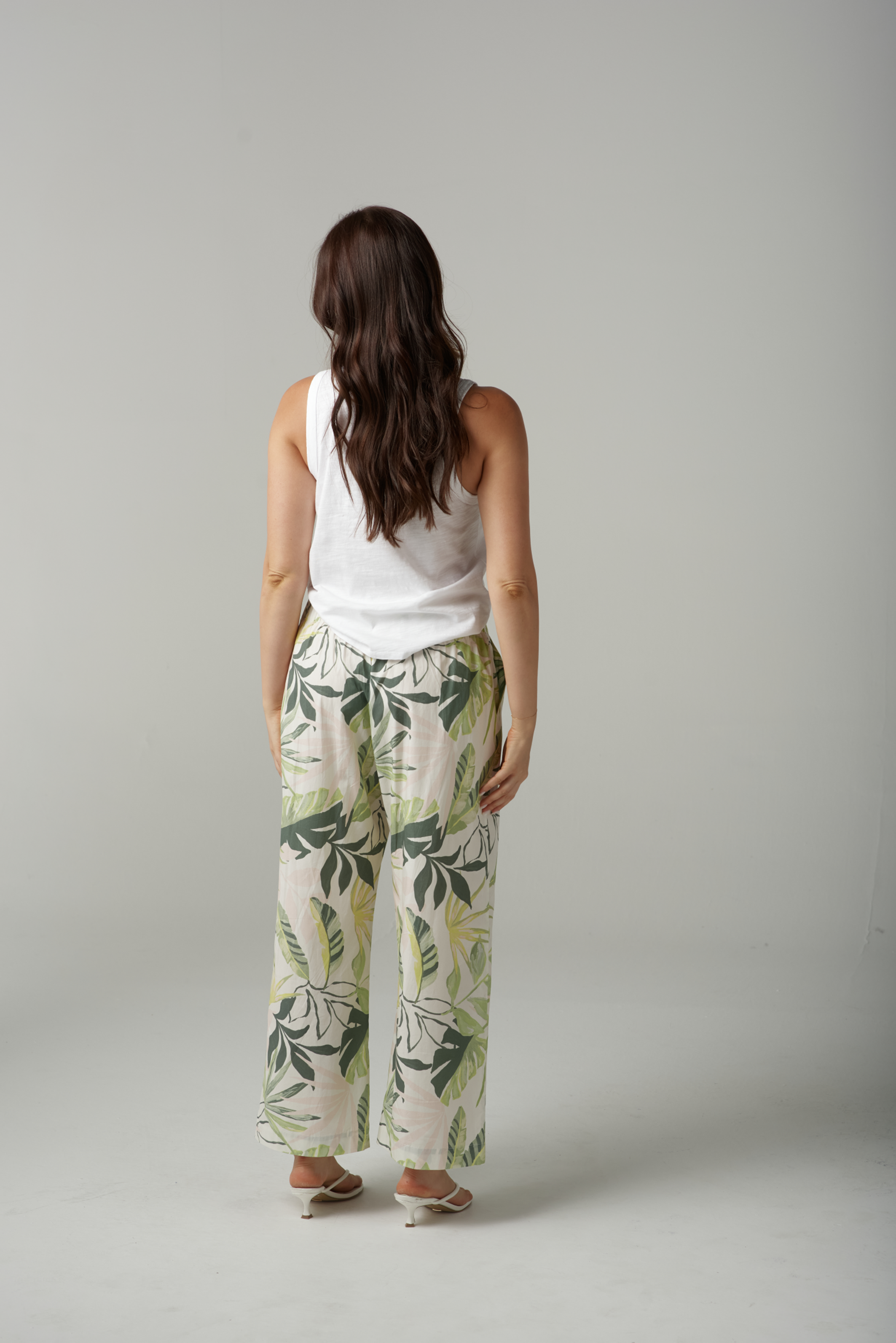 Stringy Cropped Pant
