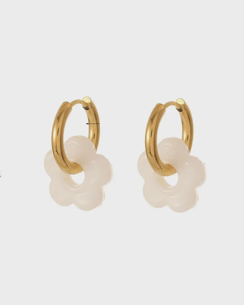 Fleur White Flower Hoop