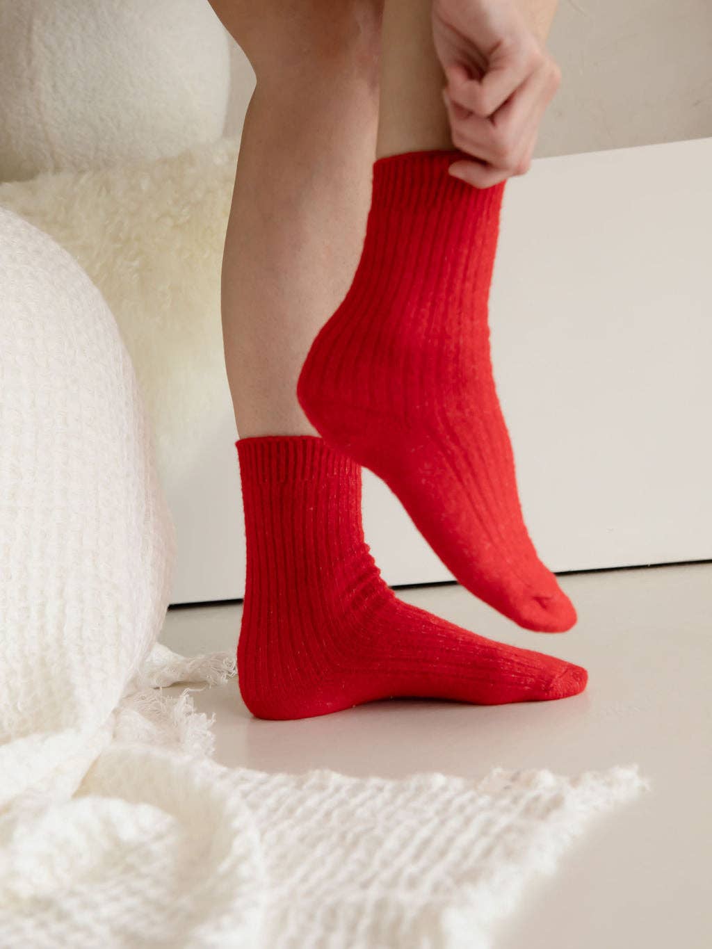 The Comfiest Socks - Red: L/XL - Gateway Gifts